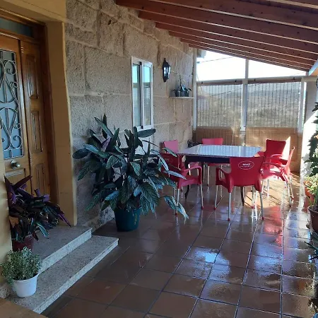 La Casa De La Aldea Casa de Férias